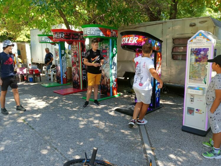 Идва панаирът, има промени в движението промени в движението