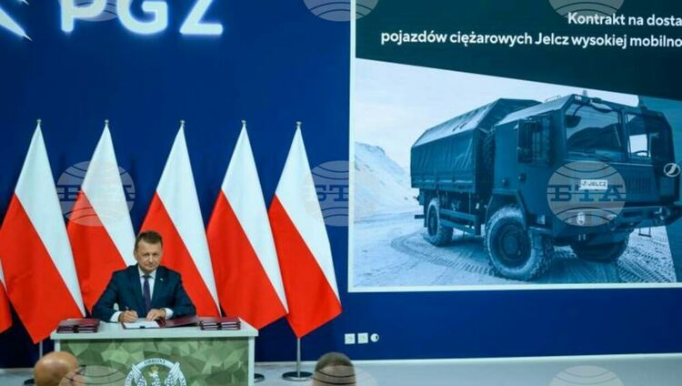 Министърът на отбраната на Полша Мариуш Блашчак . Сн.: ПАП
