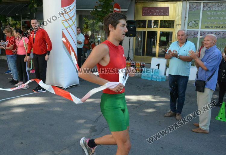 Георги Гергов за втори път спечели кроса от Димитровград до Хасково