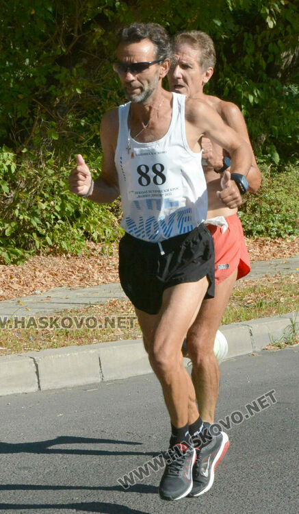 Георги Гергов за втори път спечели кроса от Димитровград до Хасково