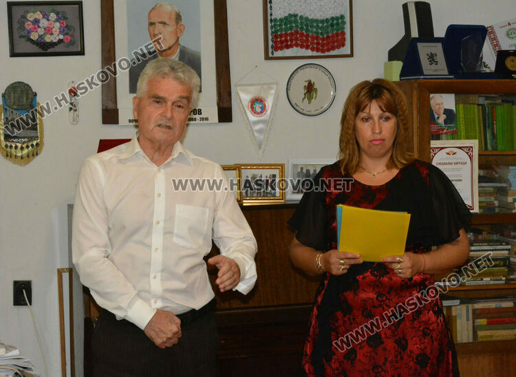 Тракийци почетоха творците на Хасково