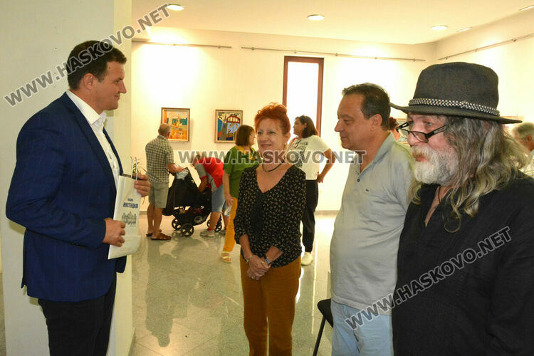 Автори от цялата страна запечатаха дъха на Хасково в своите картини