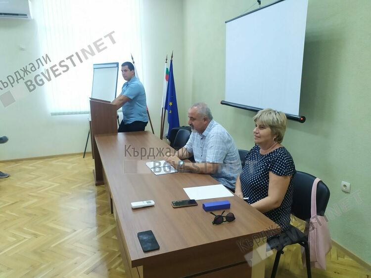 Гражданите на Кърджали: Синята зона да се върне в първоначалните си граници!