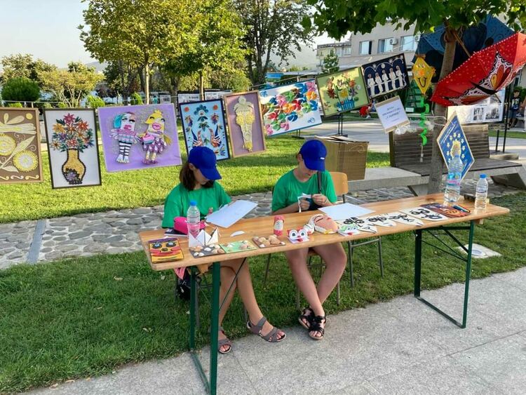 Четвърт век Първомай участва на "Аполония" благодарение на Зорка Каразапрянова