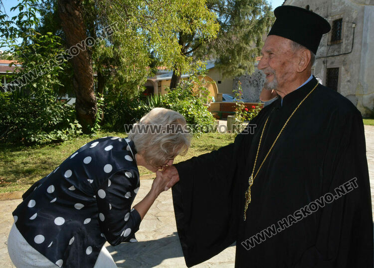 Молебен за мир и благоденствие отслужиха в катедралния храм на Хасково