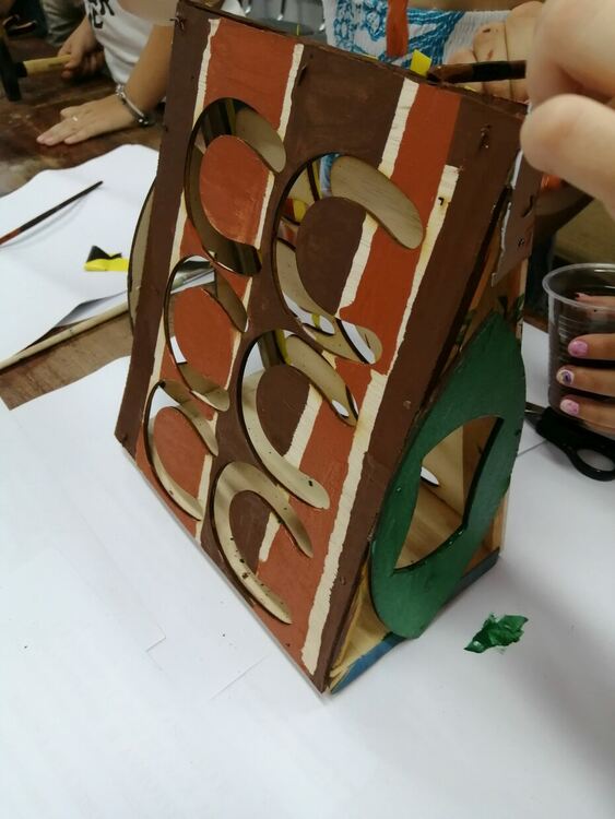 Украински деца и техните майки се занимаваха с различни дейности през лятото