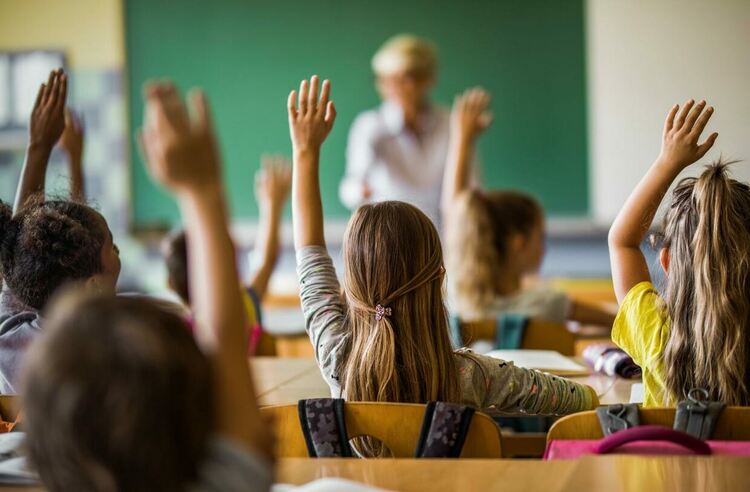 В Пернишка област има свободни места за 16 учители