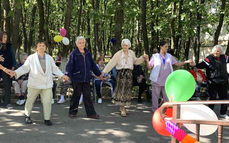 Празник за възрастните в „Кенана“ за Деня на Хасково