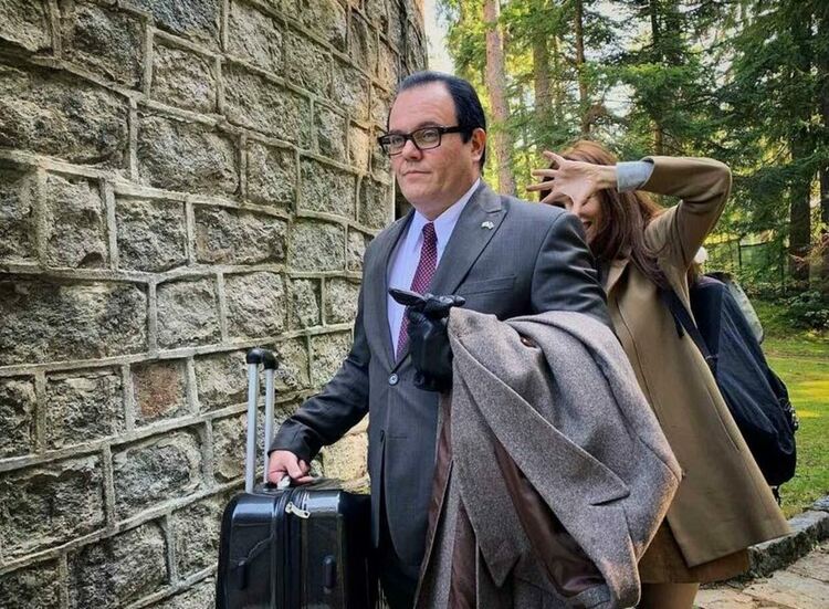  кадър от филма „Жълт олеандър“