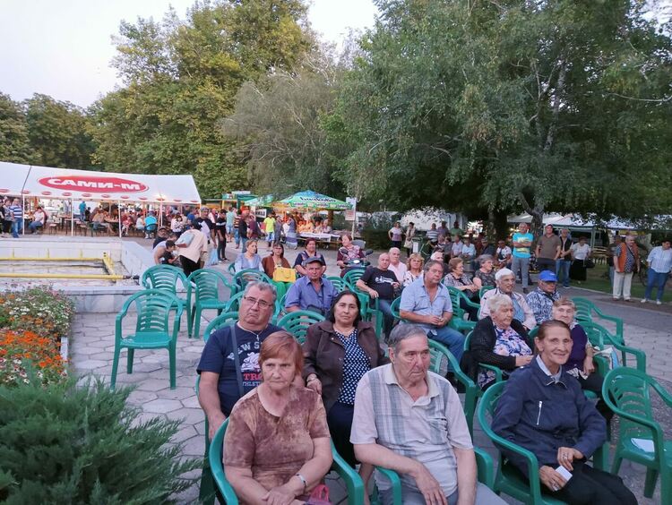 Започна Празникът на тракийската музика в Първомай