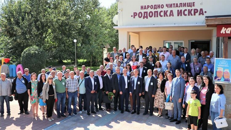 ДПС откри предизборната си кампания в Ардино с молитва за благополучие и успех 