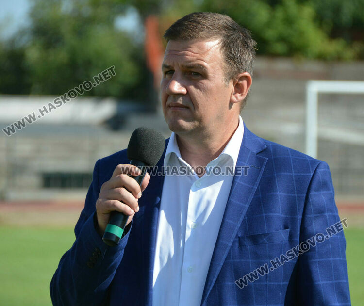 Млади футболисти от 8 отбора се включиха в Международен турнир в Хасково