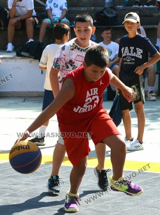 Стрийтбол маратон в Хасково, финалите при мъжете с награден фонд