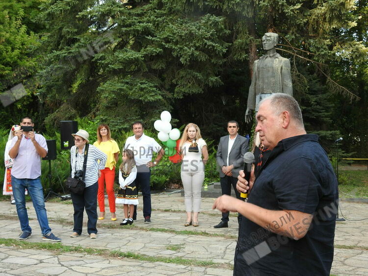 С празничен деветосептемврийски концерт БСП за България откри предизборната си кампания в Кърджали