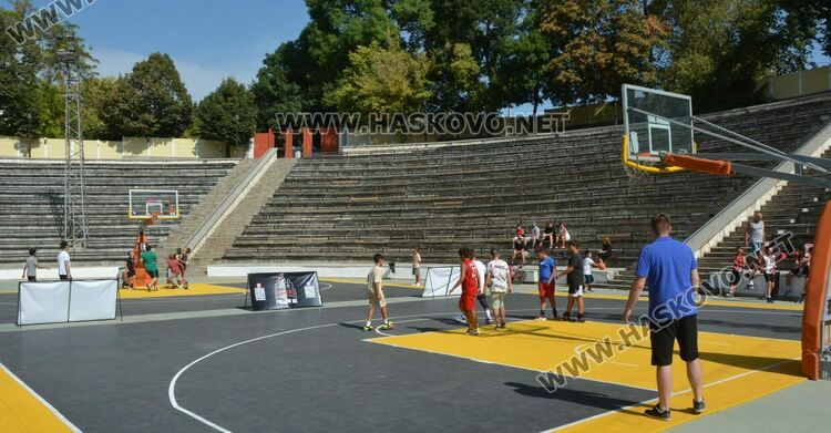 Стрийтбол маратон в Хасково, финалите при мъжете с награден фонд