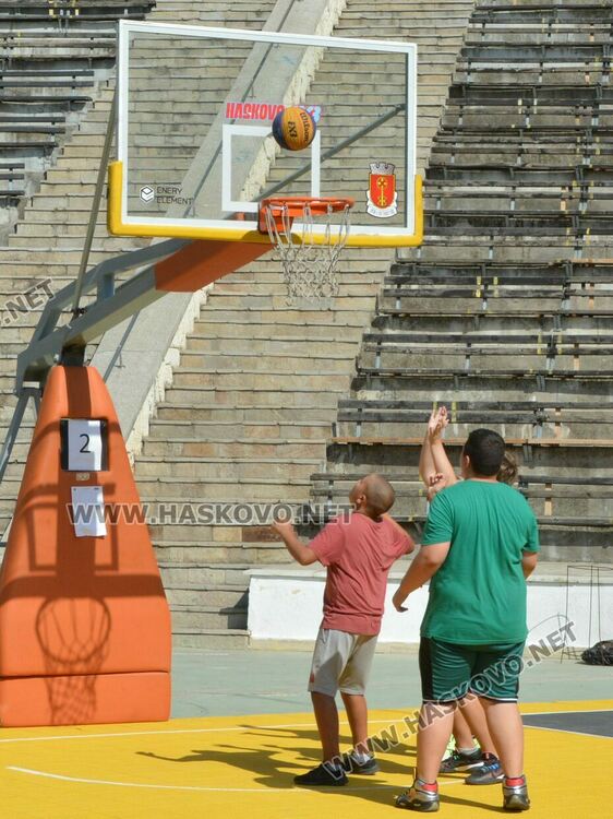 Стрийтбол маратон в Хасково, финалите при мъжете с награден фонд
