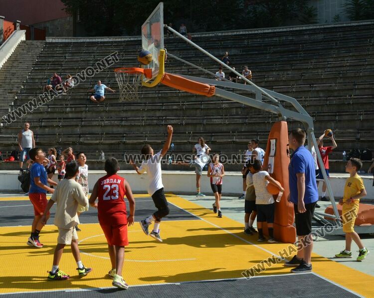 Стрийтбол маратон в Хасково, финалите при мъжете с награден фонд