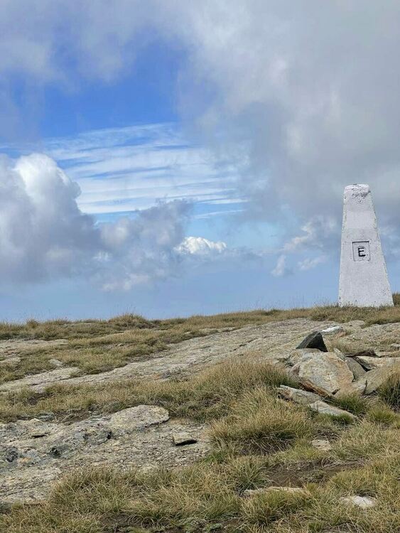Цвета Караянчева изкачи връх Каймакчалан – една от българските светини-костници