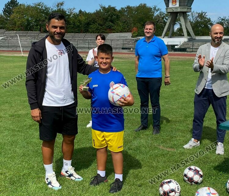 „Левски“ вдигната купата на турнира в Хасково