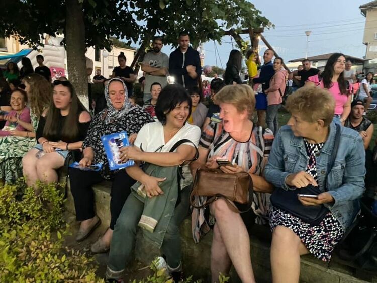 Караянчева в Кирково: Правителството на промяната остави хората без дърва и допусна цената им да скочи двойно 