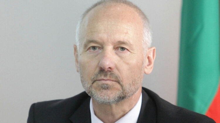 Тагарев: Ясно е, че Украйна ще удържи. Въпросът е кога ще освободи окупираните теритоии