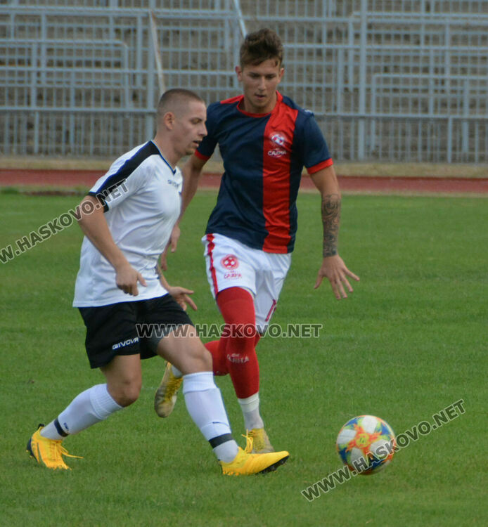 Развяха ли бялото знаме от “Саяна Хасково”?