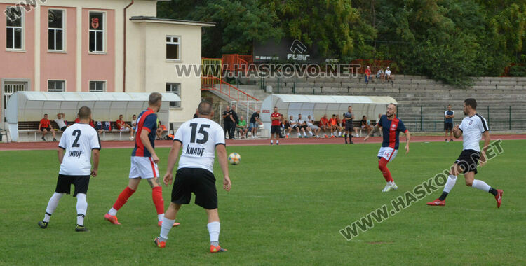 Развяха ли бялото знаме от “Саяна Хасково”?