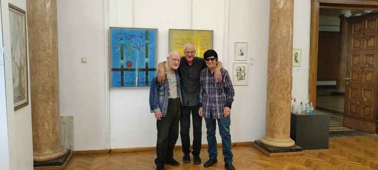 С традиционна представителна изложба се откри новия творчески сезон