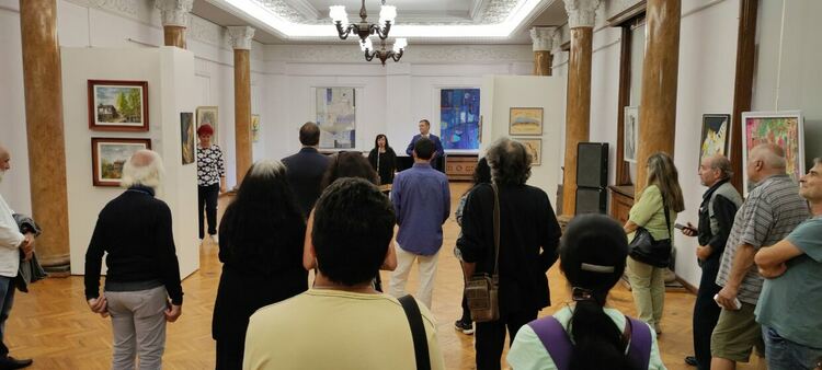 С традиционна представителна изложба се откри новия творчески сезон