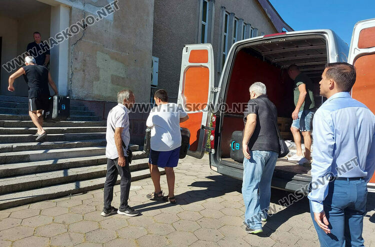 Два пъти повече демонстрационни машини за вота през октомври пристигнаха в Хасково