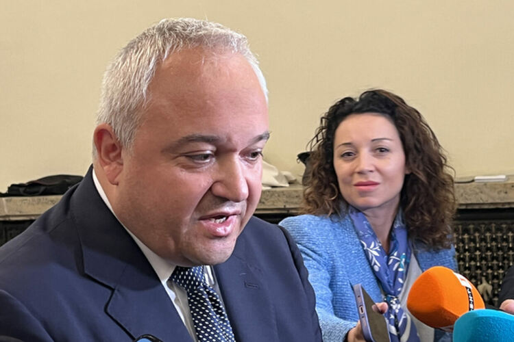 Георги Семерджиев е имал чадър на високо ниво, показва доклад на МВР
