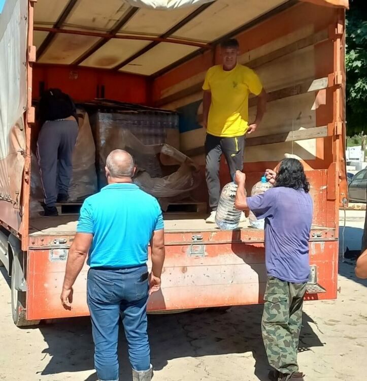 Кметът на Дълбок извор организира дарение за пострадалите от пороите села