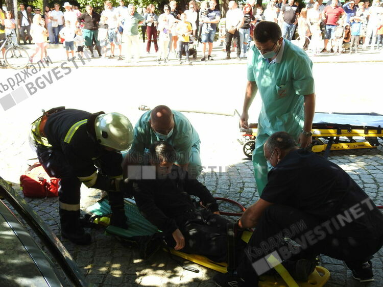 Отбелязваме днес в Кърджали  професионалния празник на нашите огнеборци