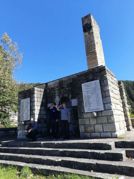 Поклон пред загиналите пожарникари! Огнеборците отбелязват професионалния си празник