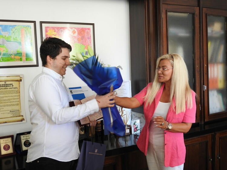 Кърджалиецът Борислав Енчев с национална диплома за отличен успех и изявени способности