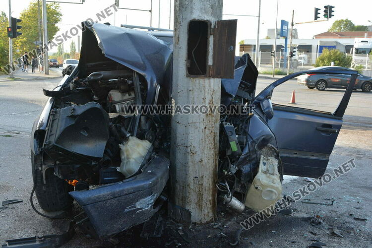 45-годишен мъж е починал след катастрофата тази сутрин 