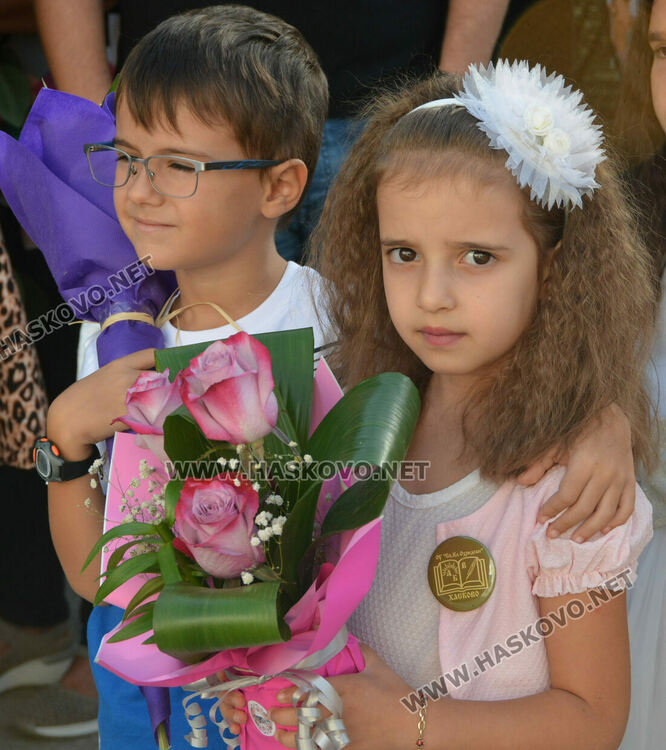 62 първокласници прекрачиха прага на „Св. Климент Охридски“