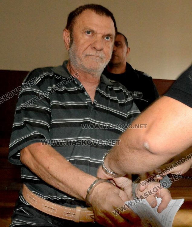 Турският полковник, обвинен за убийство, остава в ареста