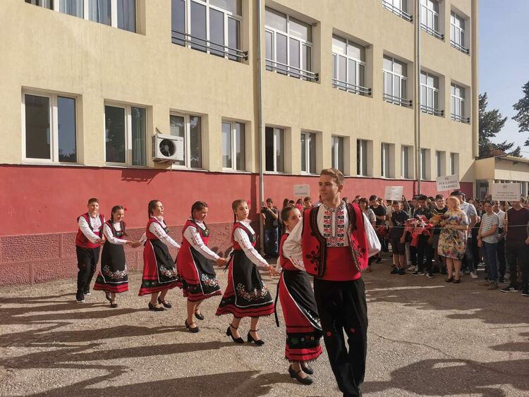 Гимназията по туризъм посрещна 94 осмокласници