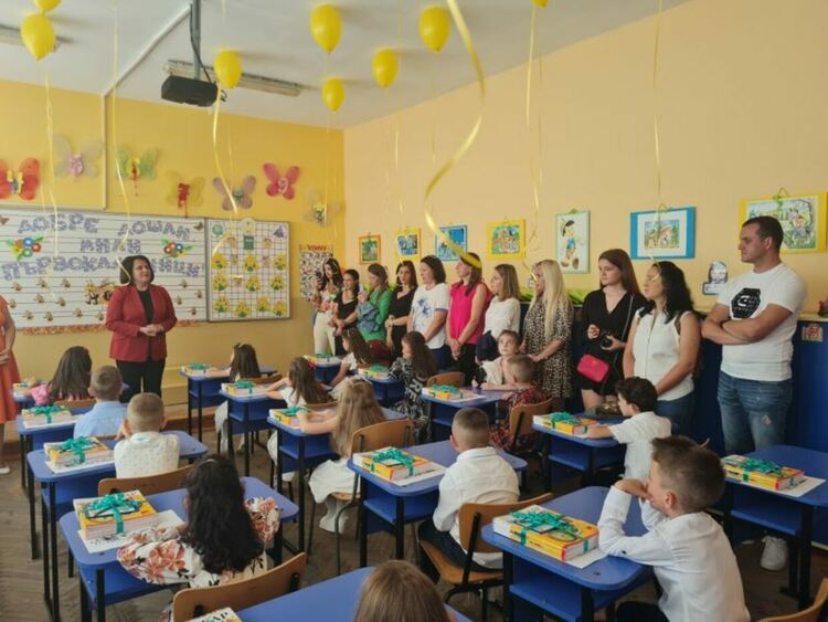 1128 ученика прекрачиха учулищния праг в община Момчилград