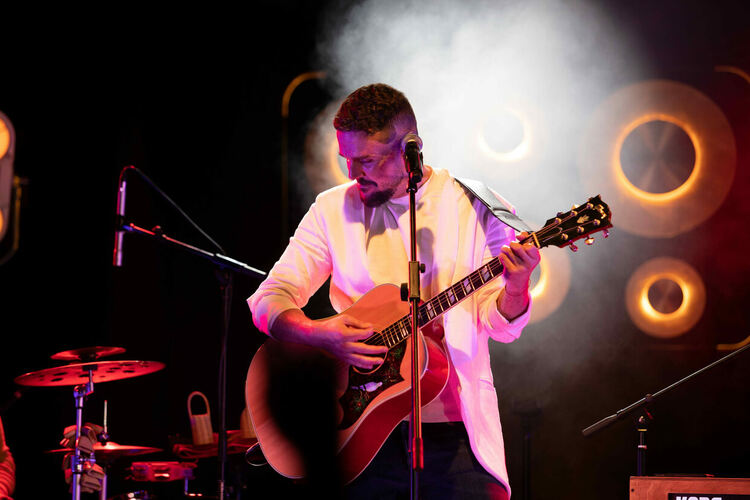 Влади Ампов-Графа ще изнесе концерти в Благоевград, Свиленград и Смолян