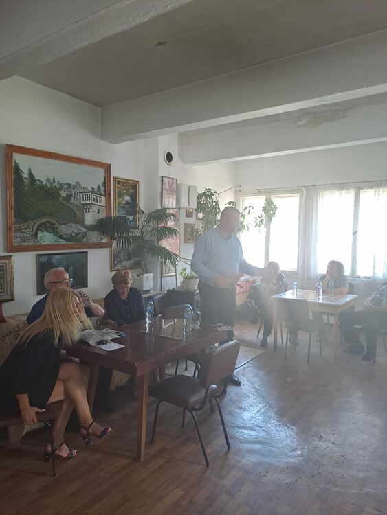 Емил Хумчев: „Предсрочните избори и некомпетентното  служебно правителство доведоха до задълбочаване на кризата в страната”