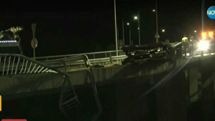 Почина шофьорът на падналия от мост автовоз