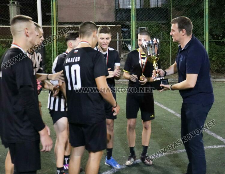 Футболен клуб „Тийм Галена“ спечели купата „Авеню къп“