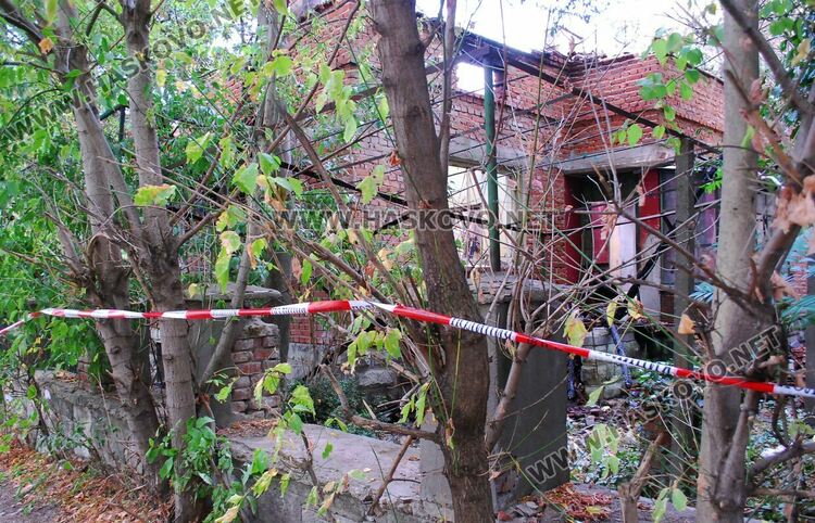 Задържаха клошари за пожарите в двете къщи и тютюневия склад в Хасково