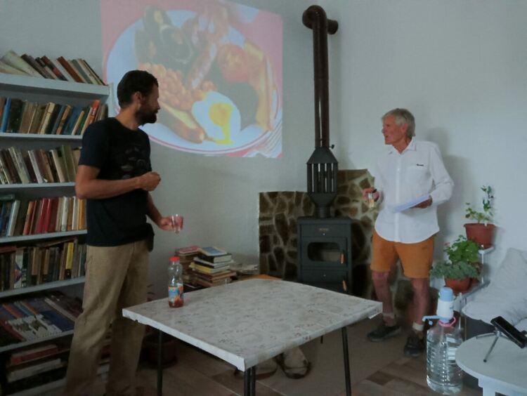 Преводач на срещата беше Александър Вачев