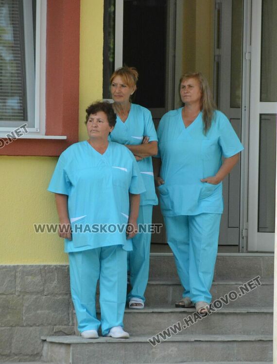 Откриха обновената обществена баня в Минерални бани