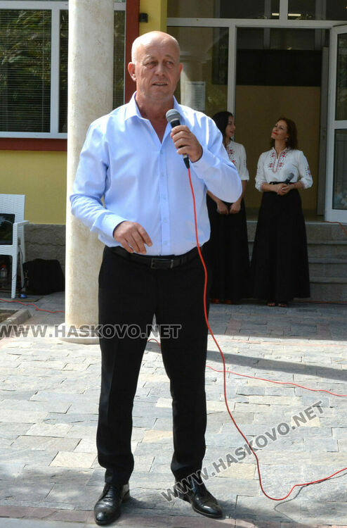 Откриха обновената обществена баня в Минерални бани