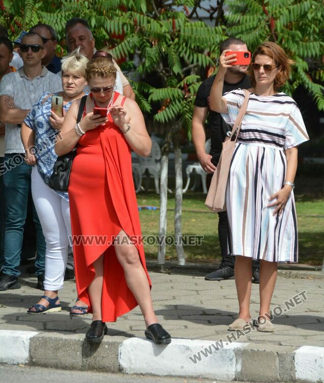 Откриха обновената обществена баня в Минерални бани