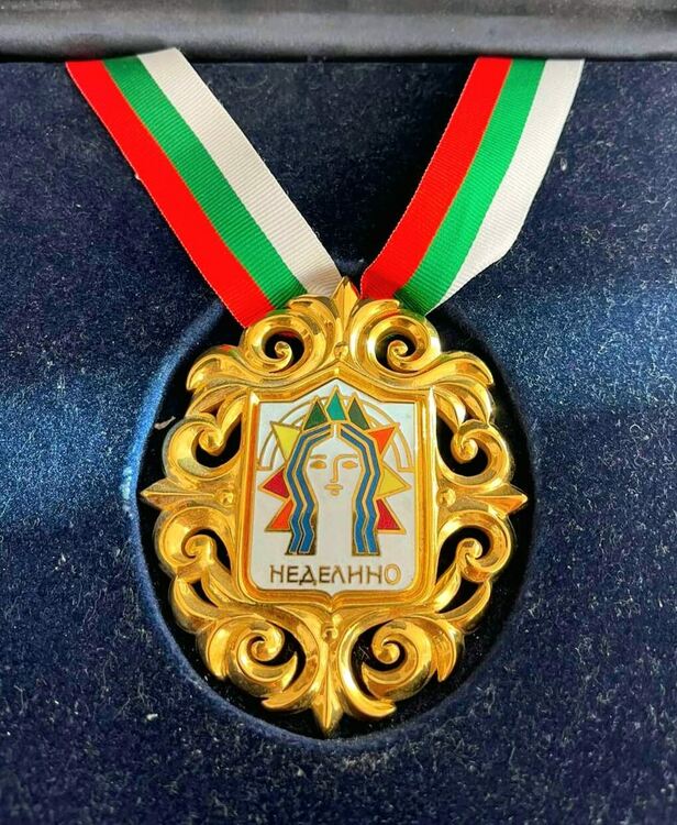 Край Неделино изградиха чешма в знак на признателност към д-р Велин Карафезиев